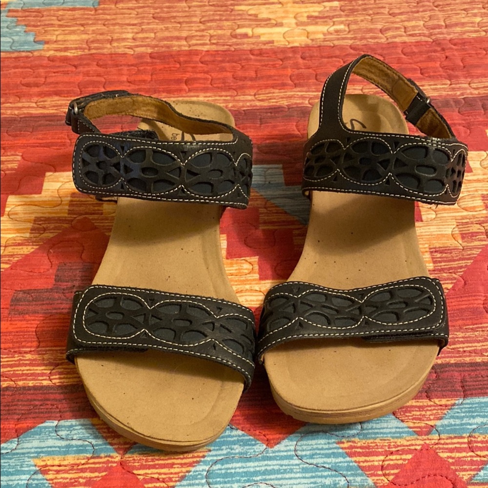 Clarks Black and Tan Casual Sandals with Textured Straps